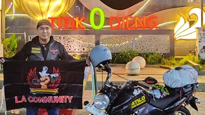 Joni Putra Dt Bintaro Nan Hitam Kibarkan Pataka LA Community di Titik Nol Dieng