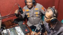 Kasat Binmas Polres Agam Sampaikan Imbauan Harkamtibmas Lewat Siaran Radio