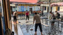 Personel Polres Agam Bersihkan Area Masjid Baitun Nur, Wujud Kepedulian dan Ciptakan Lingkungan Nyaman