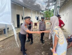 Kapolsek Palembayan Sambangi Warga Huntara Kayu Pasak, Ingatkan Kebersihan hingga Waspada Pencurian