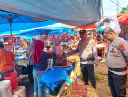 Patroli Dialogis di Pasar Bawan, Kasat Binmas Agam Ajak Pedagang Jaga Kamtibmas