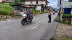 Cegah Kemacetan dan Kecelakaan, Polsek Tanjung Raya Siaga di Depan SMPN 1 Tanjung Raya