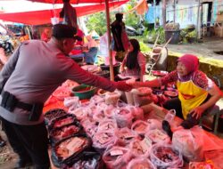 Kasat Binmas Polres Agam Edukasi Pedagang soal Narkoba dan Keamanan Pasar