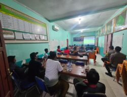 Nobar Piala Dunia Jadi Ajang Silaturahmi, Kapolsek Tanjung Mutiara Nonton Bareng Warga hingga Larut Malam