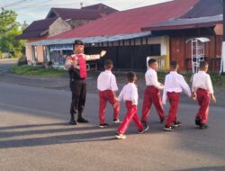 Jaga Keselamatan Pelajar, Polsek Tanjung Mutiara Perketat Pengaturan Lalu Lintas di Tiku