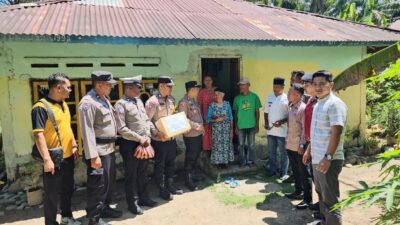 Polsek Tanjung Mutiara Salurkan Sembako untuk Warga Lansia, Wujud Kepedulian Polri kepada Masyarakat