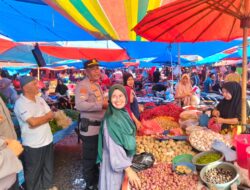 Kasat Binmas Polres Agam Sapa Pedagang Pasar Padang Baru, Ini Pesan yang Disampaikan