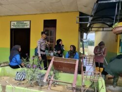 Polsek Tanjung Raya Pantau Dampak Banjir Lumpur di Sungai Batang, Warga Diminta Mengungsi ke Tempat Aman
