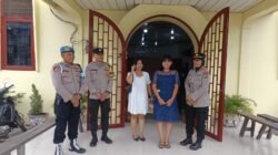 Polsek Binjai Turun ke Gereja, Amankan Ibadah Minggu dan Bagikan Snack untuk Anak Jemaat