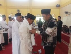 Jubah Dikalungkan, Amanah Keagamaan Dipikul: Imam, Khatib dan Bilal Dinobatkan di Tanjung Bonai Aur