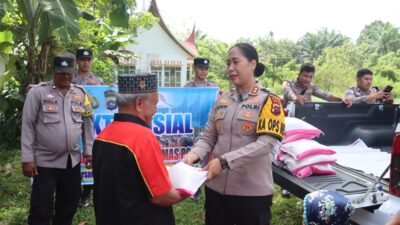 HUT Humas Polri ke-75, Polres Agam Bagikan Sembako